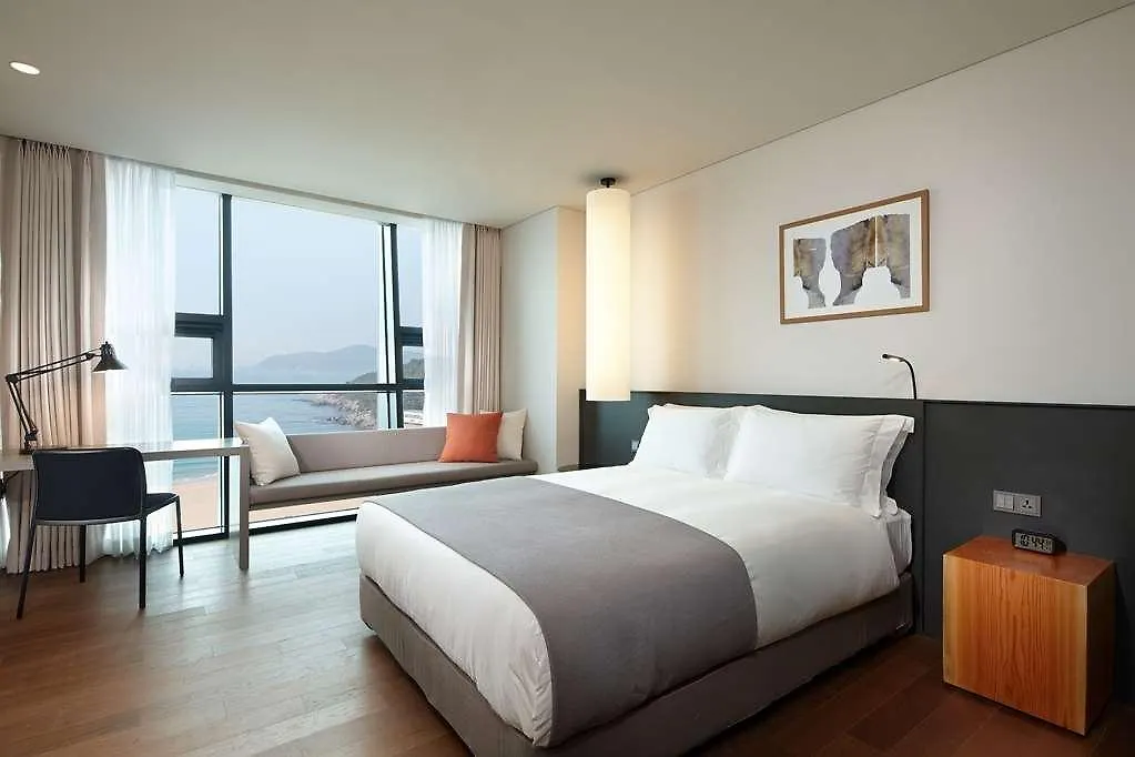 Shilla Stay Busan Gimhae Airport - Noksan 4*,