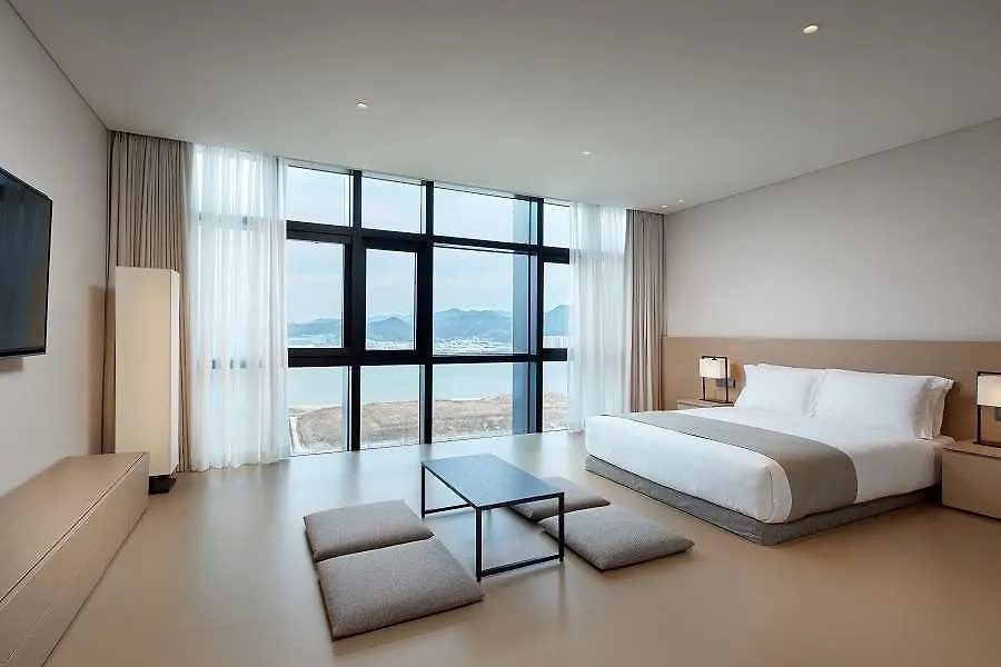 Shilla Stay Busan Gimhae Airport - Noksan Hotel