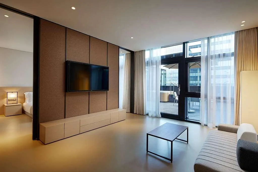 Hotel Shilla Stay Busan Gimhae Airport - Noksan